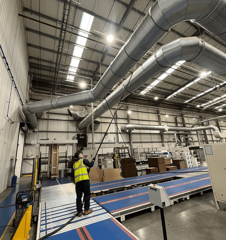 Clean overhead duct system with minimal dust residue