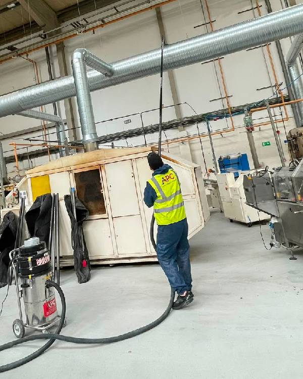 deep cleaning for industrial environments